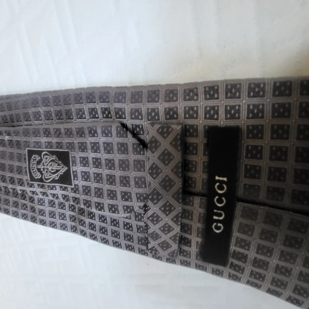 Gucci Gray Patterned Men's Tie